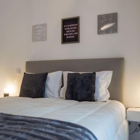What A Life! Apartment Nazare Bagian luar foto