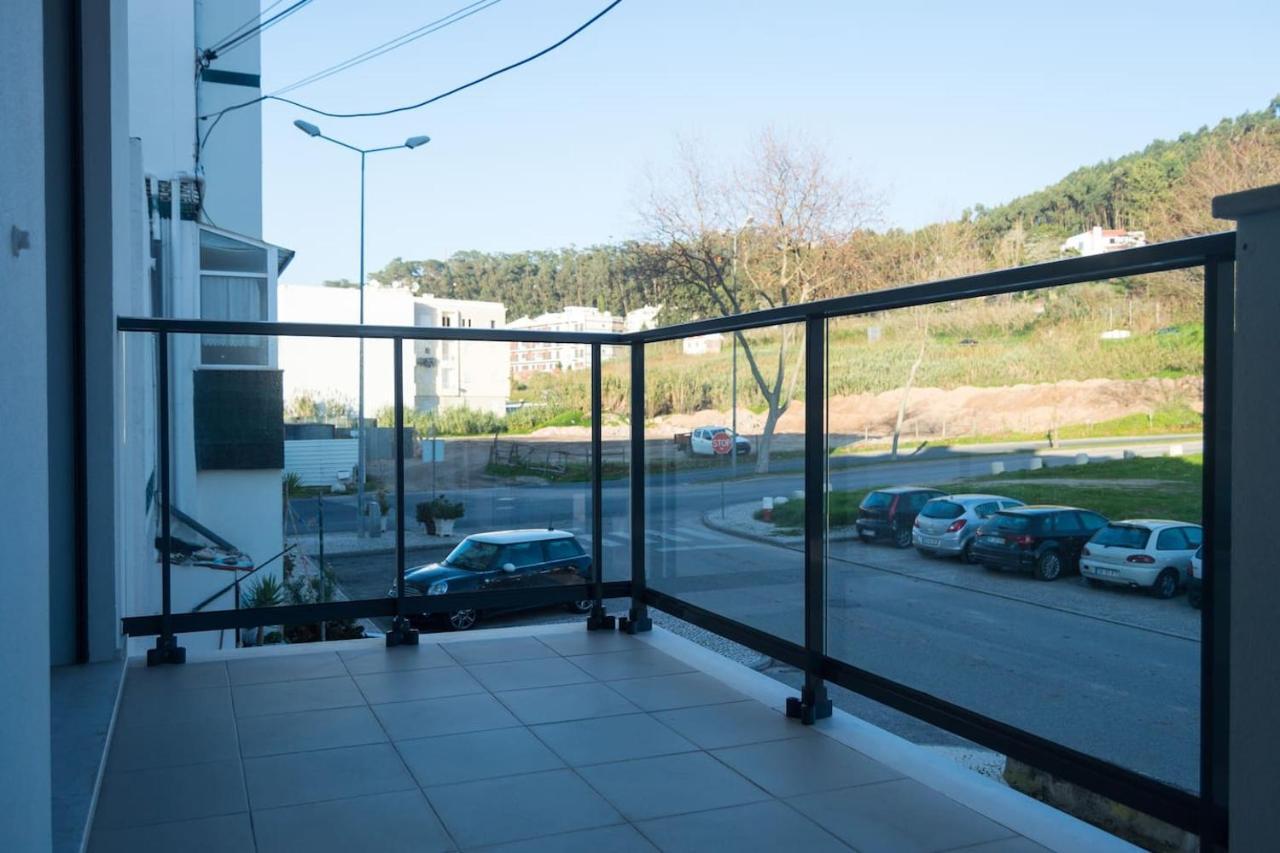 What A Life! Apartment Nazare Bagian luar foto