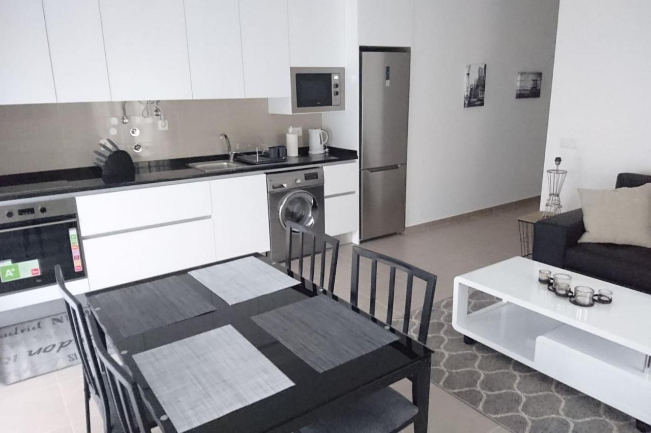 What A Life! Apartment Nazare Bagian luar foto