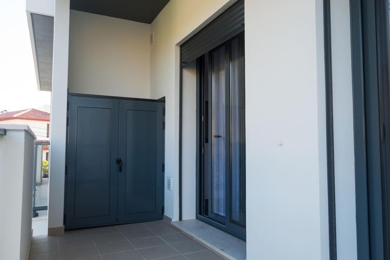 What A Life! Apartment Nazare Bagian luar foto